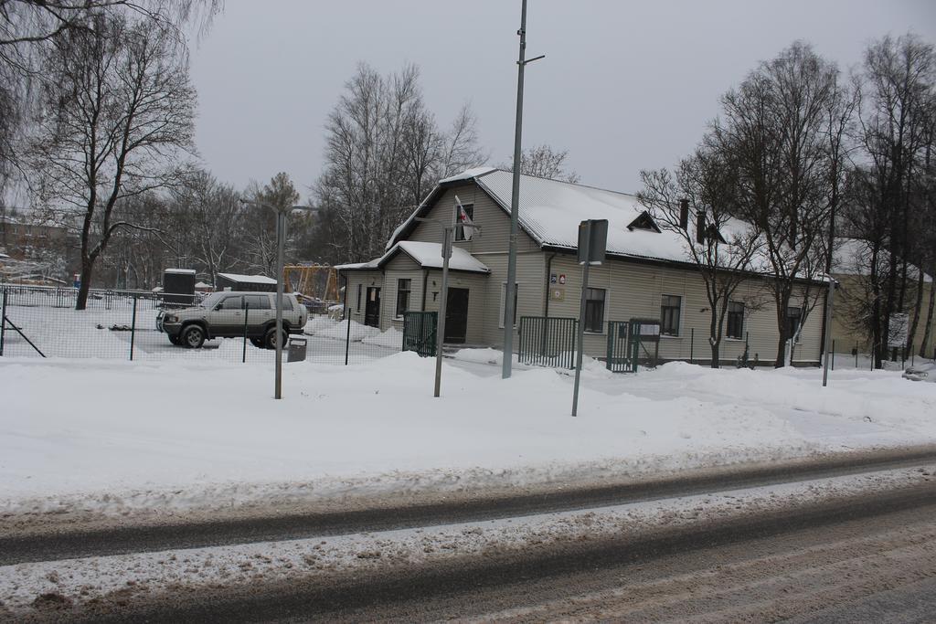 Latvijas Sarkana Krusta Viesnica เรเซกเน ภายนอก รูปภาพ